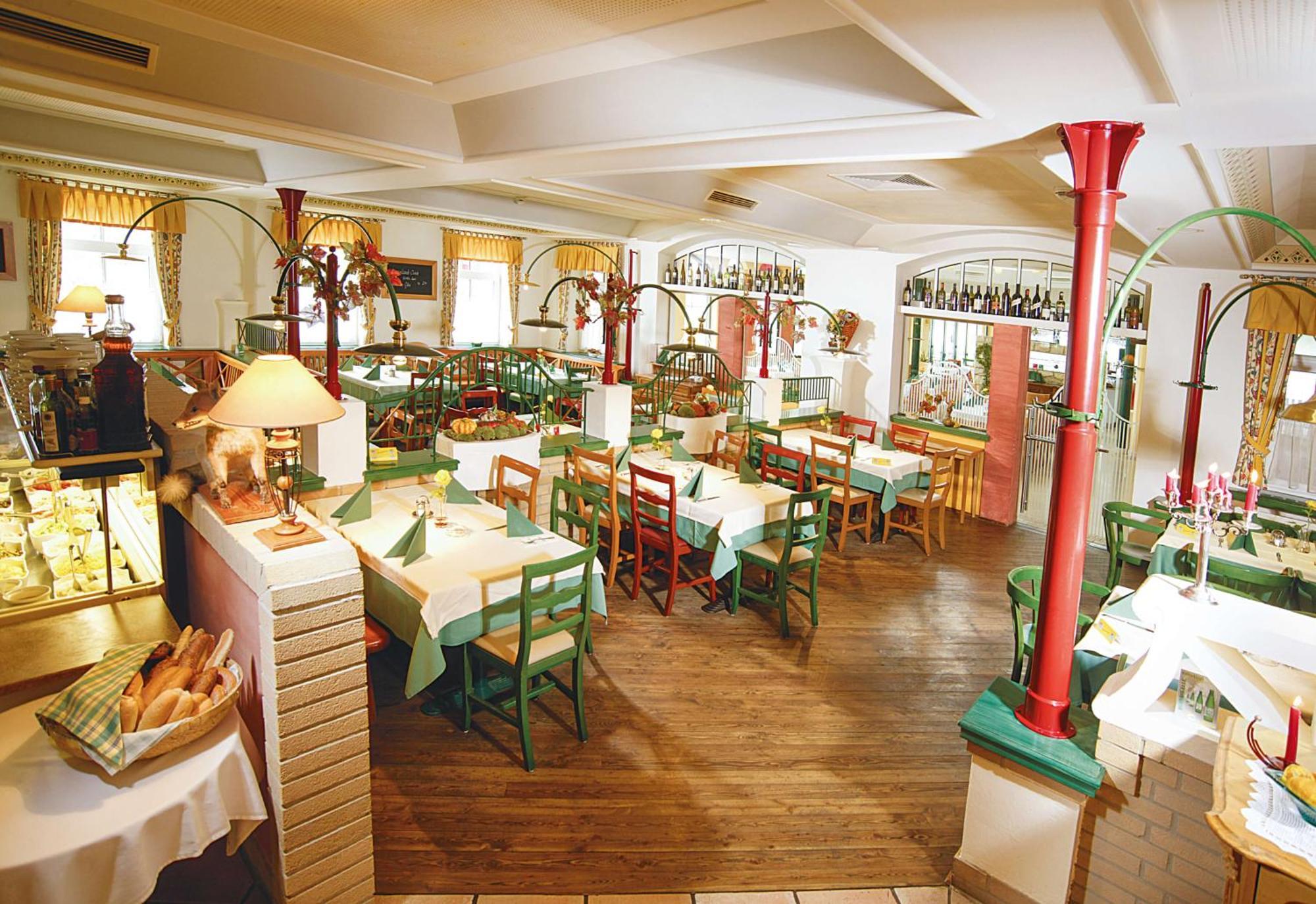 Hotel Rasthaus Zum Dokl Gleisdorf Zewnętrze zdjęcie